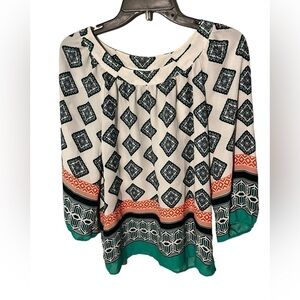 Violet & Claire Adorable Pattern Blouse